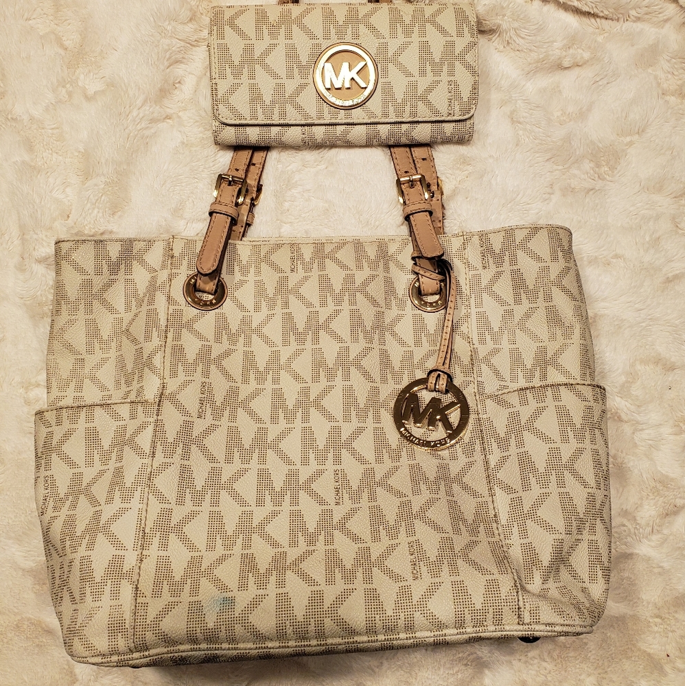 Michael KorsPurse & Wallet